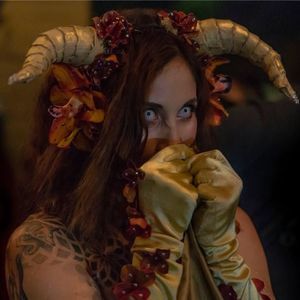 Meet your Posher, Joanie